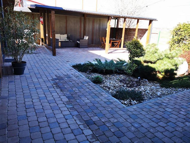 Kopel Haus Villa Balotesti Bagian luar foto
